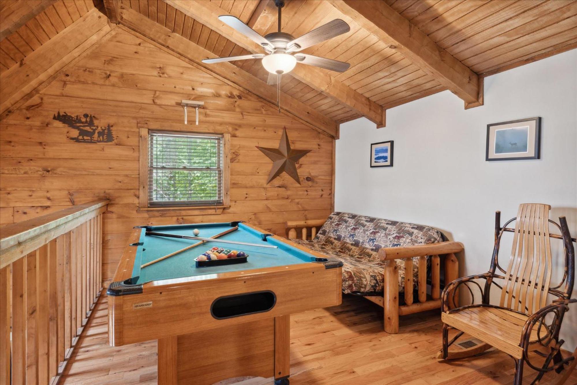 A Charming Cabin, Pool, Firepit, Hot Tub-Jacuzzi 蓋特林堡 外观 照片