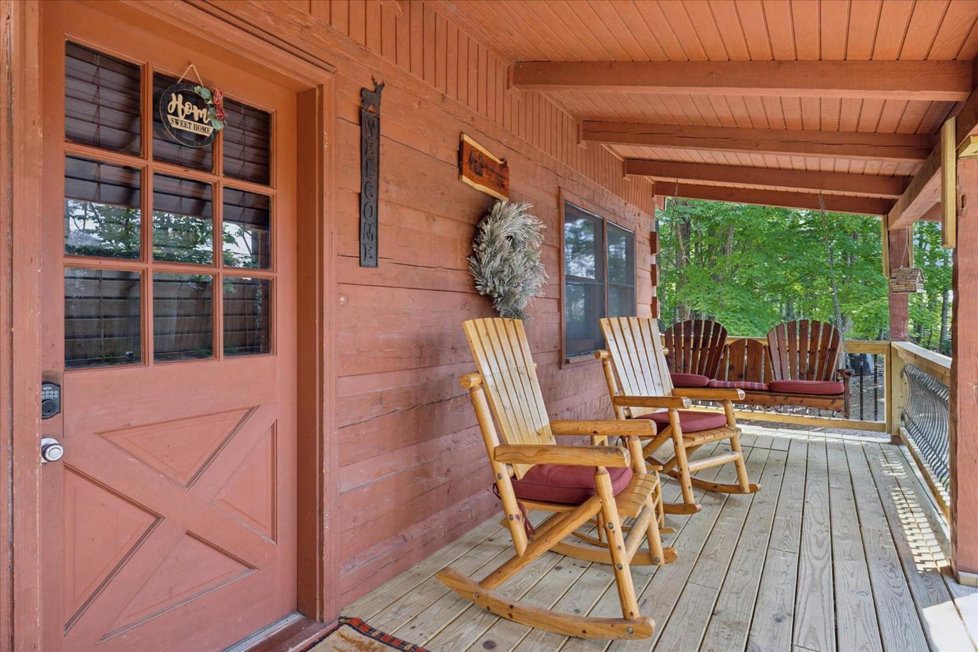 A Charming Cabin, Pool, Firepit, Hot Tub-Jacuzzi 蓋特林堡 外观 照片
